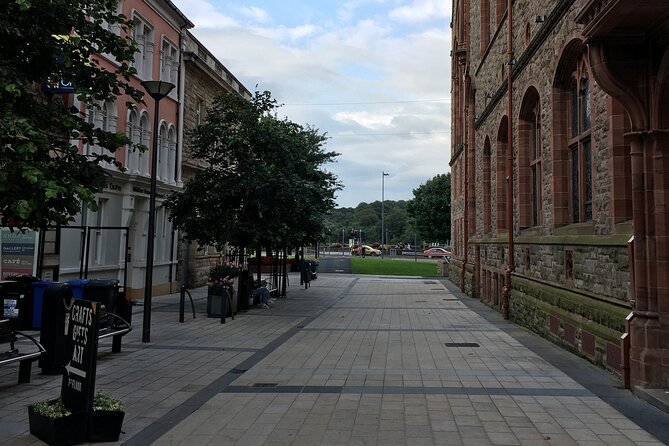 Derrie Danders: Highlights of the Walled City a Self-Guided Audio Tour - Starting and End Points