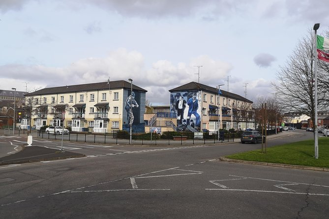 Derry City: The Bloody Sunday Story - Walking Tour - Tour Accessibility and Availability