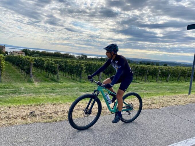 Desenzano: E-Bike Tour With Wine Tasting - Private Transportation