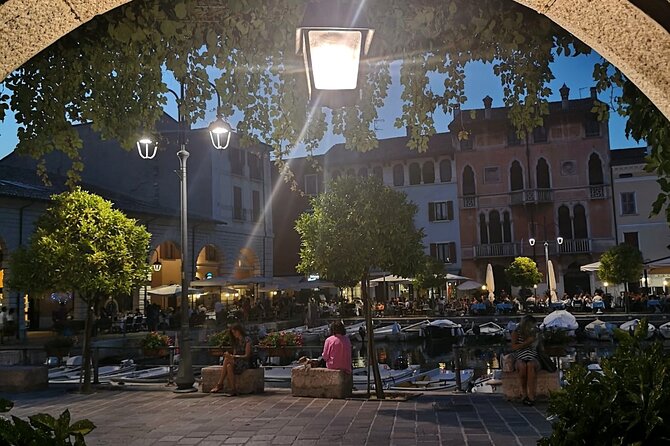Desenzano Sunset Walking and Boat Tour With a Drink on Board - Worth The Stay