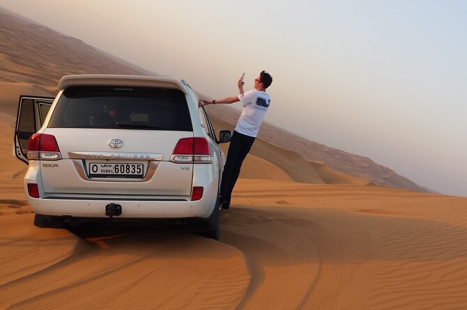 Desert Safari Dubai - Belly Dancing and Tanura Performance