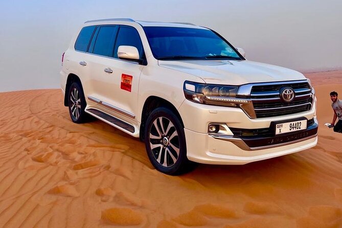 Desert Safari Dubai Red Dunes Safari With Live BBQ Buffet Dinner - Thrilling 4x4 Dune Bashing