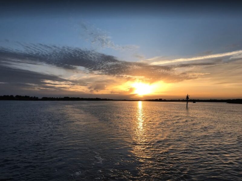 Destin and Fort Walton Beach: Private Sunset Cruise - Amenities and Inclusions