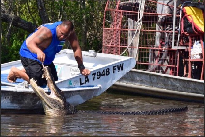 Destrehan Plantation and Large Airboat Tour From New Orleans - Tour Restrictions and Accessibility