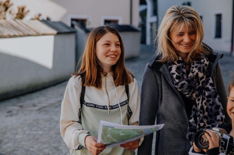 Detective Trail Innsbruck: 2.5 Hours of Puzzle Fun for Families - Exploration Through Puzzles