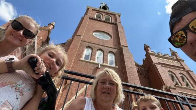 Detroit Dash Amazing Race & Tour - Exploring Detroits Hidden Gems