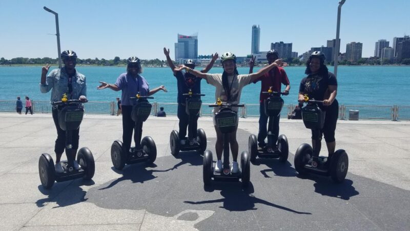 Detroit: Segway Tour Strait to the Point - Participant Requirements