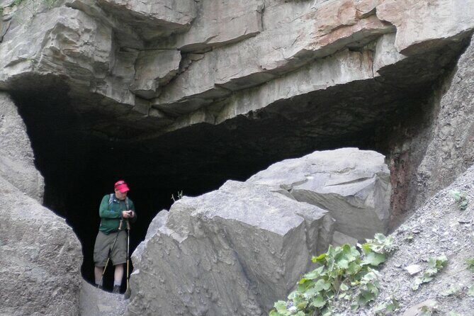 Devil's Hole to Whirlpool Loop Adventure Hike - Key Points