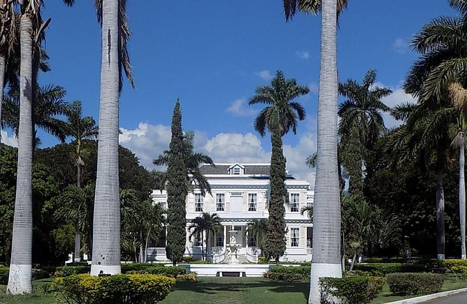 Devon House & Ice Cream From Falmouth - Private Transport and Pickup