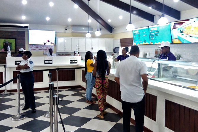 Devon House Ice-Cream & Shopping Tour From Port Royal Cruise Port - Indulging in Jamaican Ice Cream Delights