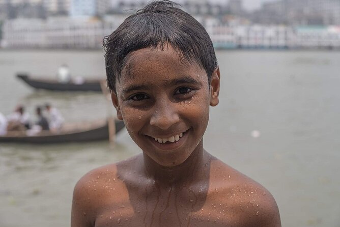 Dhaka Photography Tour : Private Street Photography Tour in Dhaka - Karwan Bazar