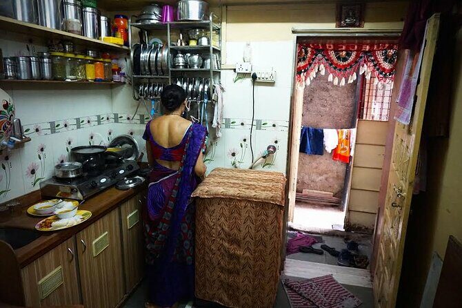 Dharavi Tour and Family Lunch - The Itinerary Breakdown