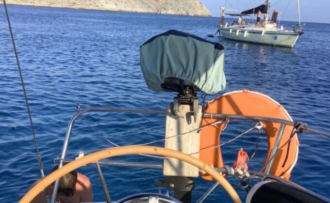 Dia Island: Private Full Day Sailing Cruise - Hotel Pickup and Drop-off