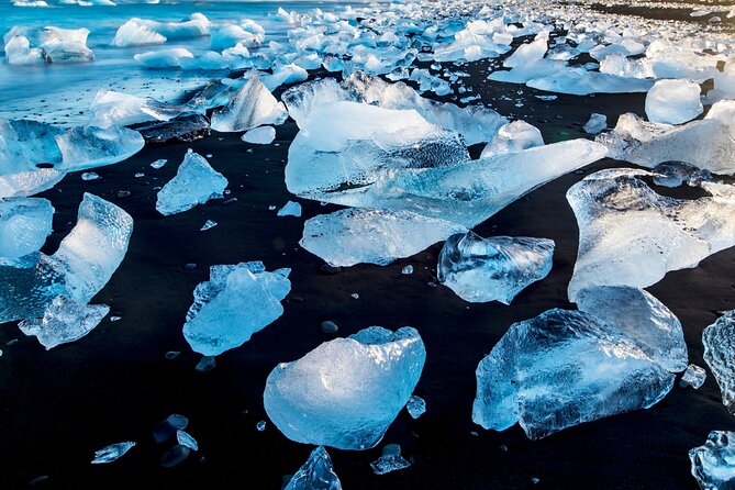 Diamond Beach & Jökulsárlón Floating Glacier Guided Day Tour - Meeting and Pickup Information