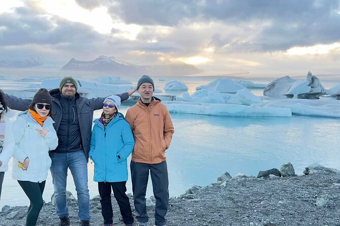 Diamond Beach & Jökulsárlón Floating Glacier Guided Day Tour - Jökulsárlón Glacier Lagoon