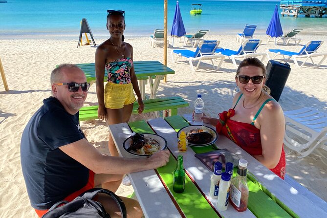 Dickinson Bay Beach Bar - Overview and Location