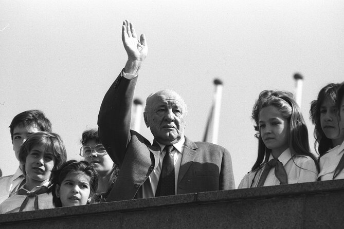 DictaTour - History of Hungarian Dictatorships - Language Lesson and Cultural Insights
