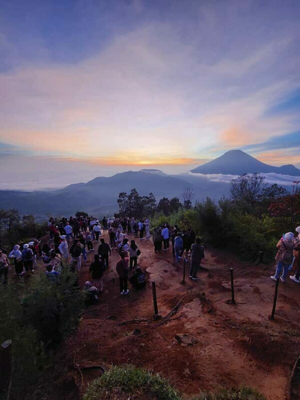 Dieng Plateau Sikunir Golden sunrise trip with guide - Cultural and Historical Highlights