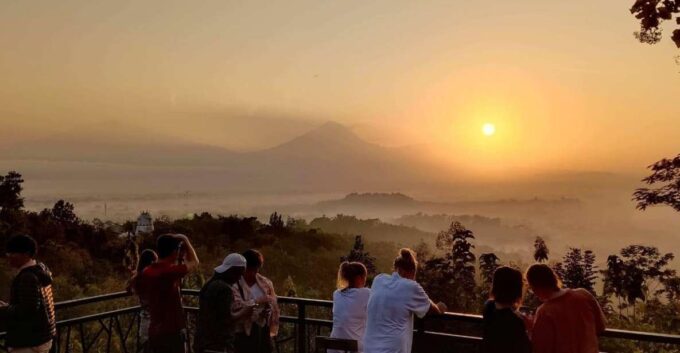 Dieng Platue Sunrise Tour.... - Tour Duration and Schedule