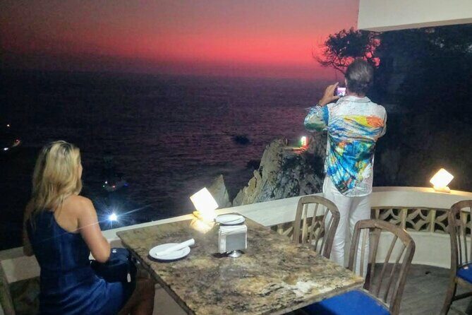 Different Versions of Sunset in "La Quebrada" High Cliff Divers - FAQ
