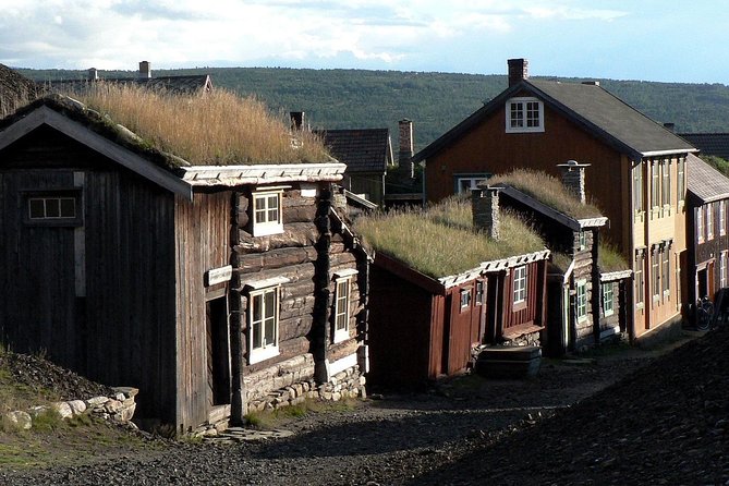 Digging up the Past in Røros: A Self-Guided Walking Tour - Exploring Architectural Gems