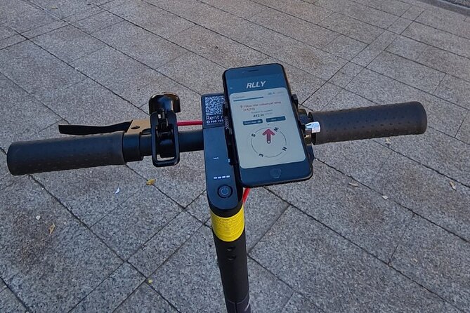 Digital Guided 2-Wheel Tour- Explore Valencia With a Compass! - Rental Options