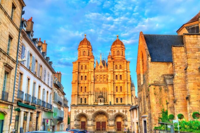 Dijon: Express Walk With a Local in 60 Minutes - Personalized and Adaptable Itinerary