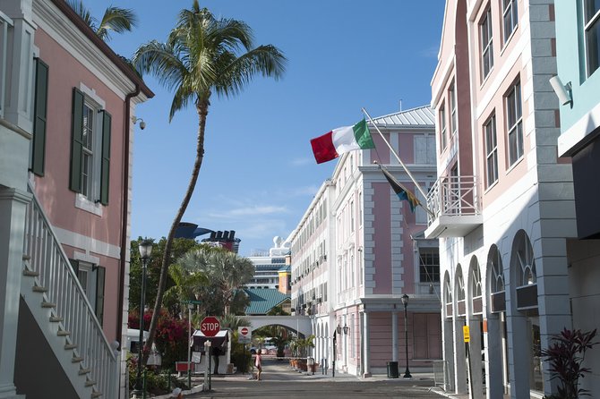 Dilly Dally Cultural Bike Tour of Downtown Nassau Attractions - Customer Reviews