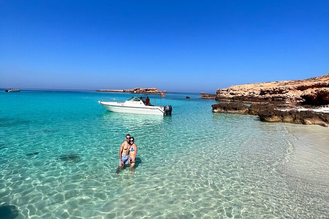 Dimaniyat Island Tour - About the Destination
