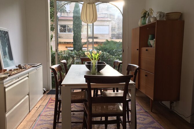Dine With a Bordeaux Local in a Chartrons / Jardin Public Home - Meeting Information