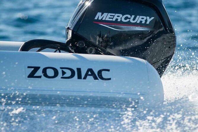 Dinghy in Costa Smeralda and La Maddalena Archipelago - Schedule and Opening Hours