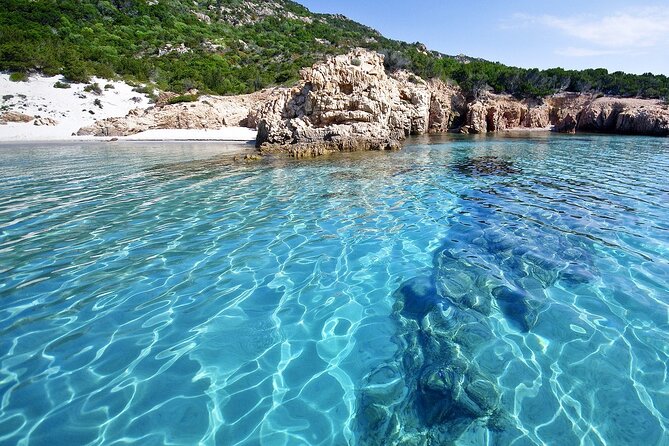 Dinghy in Costa Smeralda and La Maddalena Archipelago - Additional Information