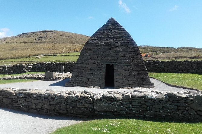 Dingle and Slea Head Private Tour - Comfortable Vehicle and Knowledgeable Guide