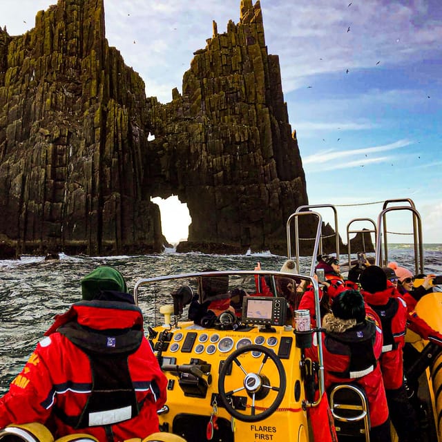 Dingle: Sea Safari by RIB Boat - Meeting Point and What to Bring
