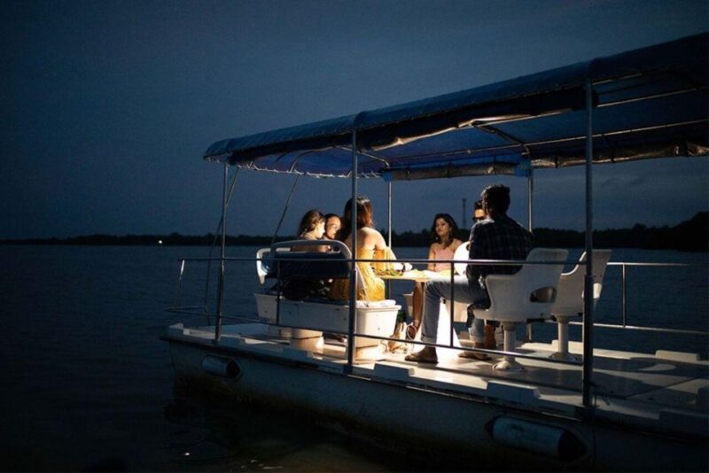 Dining Boat in Negombo - Experience Highlights