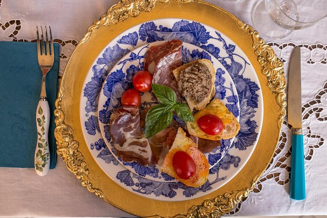 Dining Experience at a Locals Home in Arezzo With Show Cooking - Arrival and Pickup Details