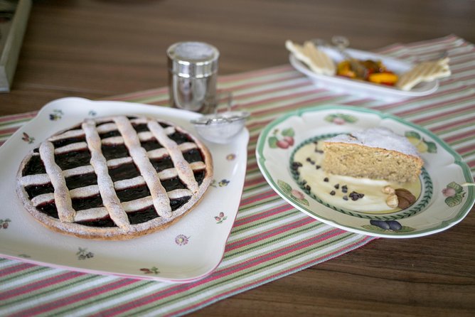 Dining Experience at a Locals Home in Bergamo With Show Cooking - Questions About Staying Here