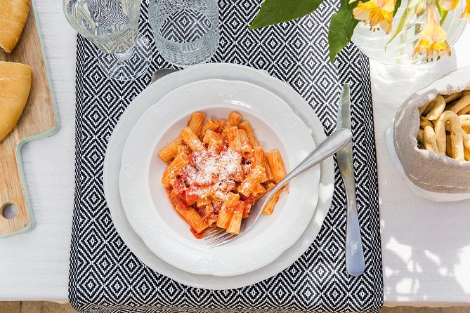 Dining Experience at a Locals Home in Lucignano With Show Cooking - Reviews and Feedback