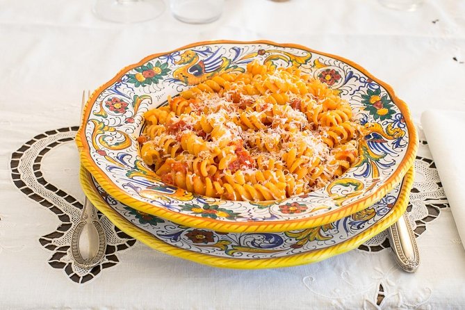 Dining Experience at a Locals Home in Lucignano With Show Cooking - Culinary Offerings