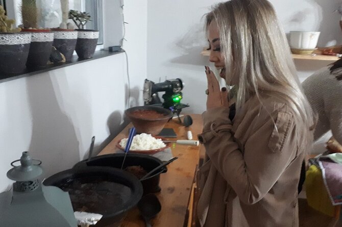 Dining Experience With Local Family - Highlights