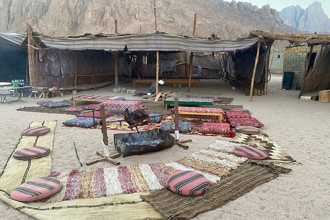 Dining in The Desert - Reviews and Recognition