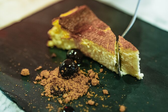 Dinner and Show at Alegría Flamenco & Restaurant in Malaga - Whats Included in the Package