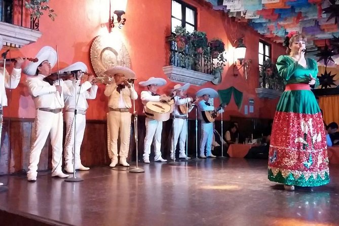 Dinner at a Panoramic Restaurant and Show at Plaza De Los Mariachis - Frequently Asked Questions