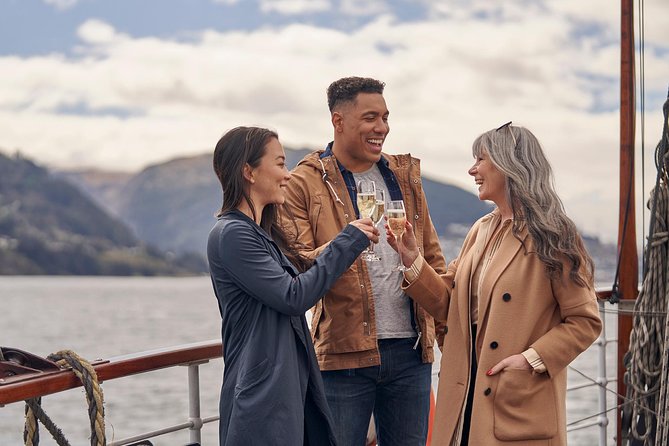 Dinner at Walter Peak High Country Farm and Cruise From Queenstown - Exceptional Reviews and Ratings