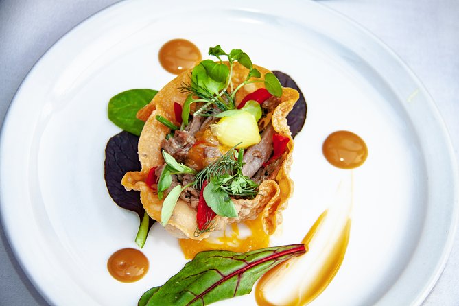 Dinner Canal Cruise Amsterdam: 3-Course With Aperitif - Intimate Group Experience