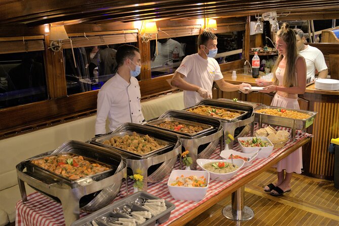 Dinner Cruise With Oriental Show & Seafood Buffet From Sharm El Sheikh - Seafood Buffet and Beverages