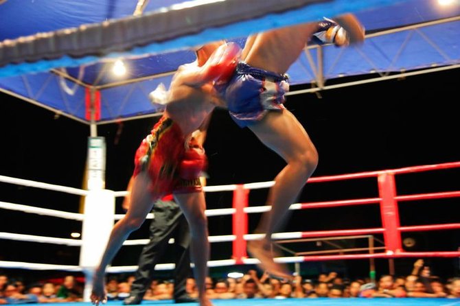 Dinner, Drinks and Friday Night Lumphini Muay Thai Experience - Key Points