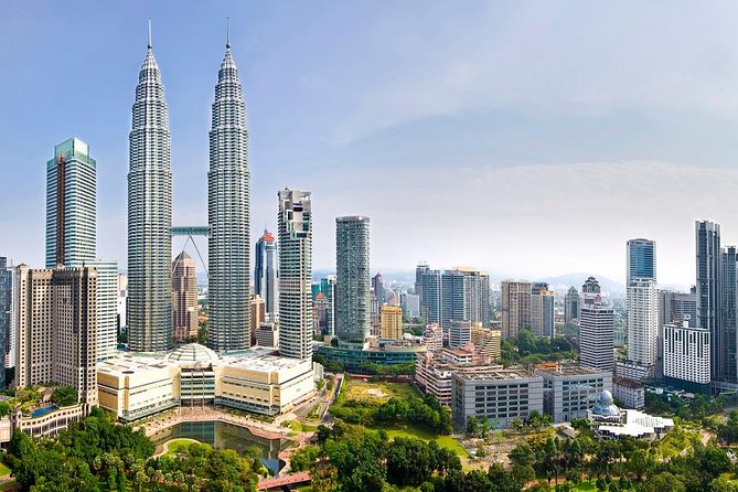 Dinner in the Sky of Kuala Lumpur - Dress Code and Attire