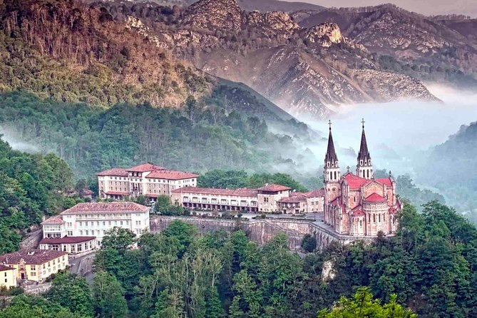 Direct Tour to Covadonga Lakes Picos De Europa From Oviedo - Tour Features
