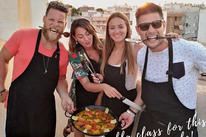 Discover 5 Secrets of Spanish Paella With a Local! - Meeting Location and Schedule